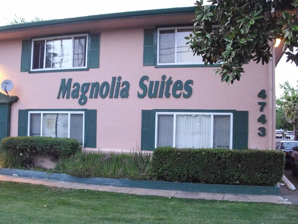 Magnolia Suites Building